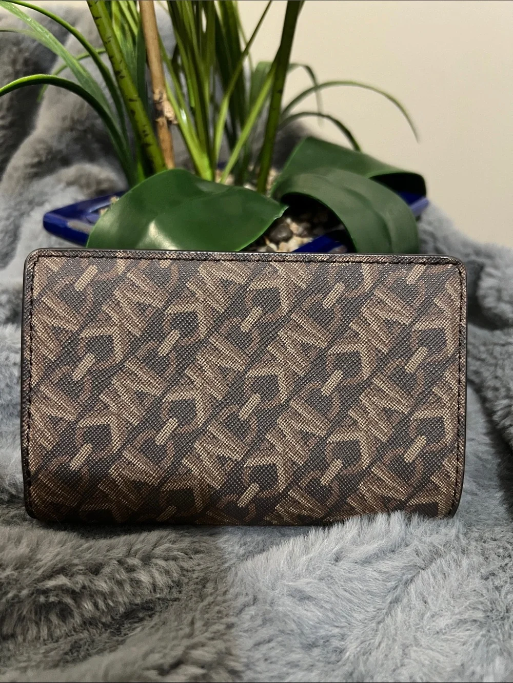 Michael Kors Brown Signature Zip Wallet